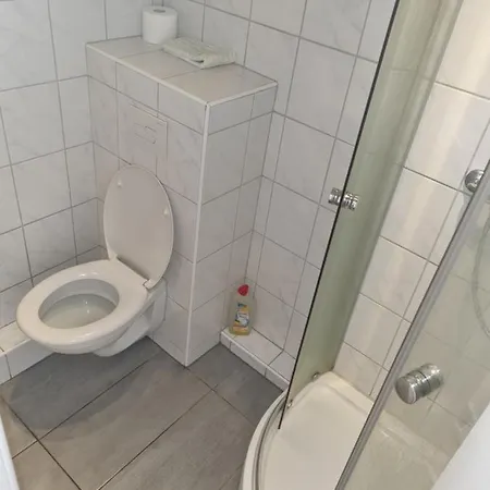 Hannover-linden, Falkenstr.1 Ap. 1 아파트