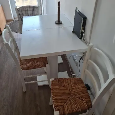 Hannover-linden, Falkenstr.1 Ap. 1 * Ганновер