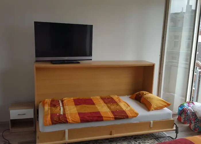 Hannover-linden, Falkenstr.1 Ap. 1 *