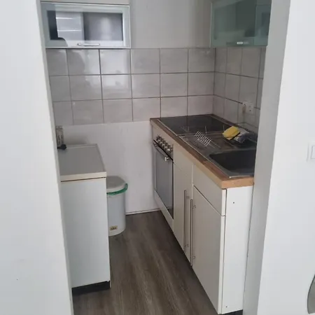 Hannover-linden, Falkenstr.1 Ap. 1 *